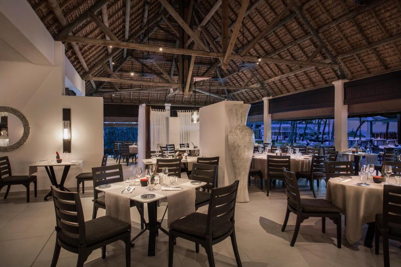 Constance Belle Mare Plage Экстерьер фото Restaurant at the resort