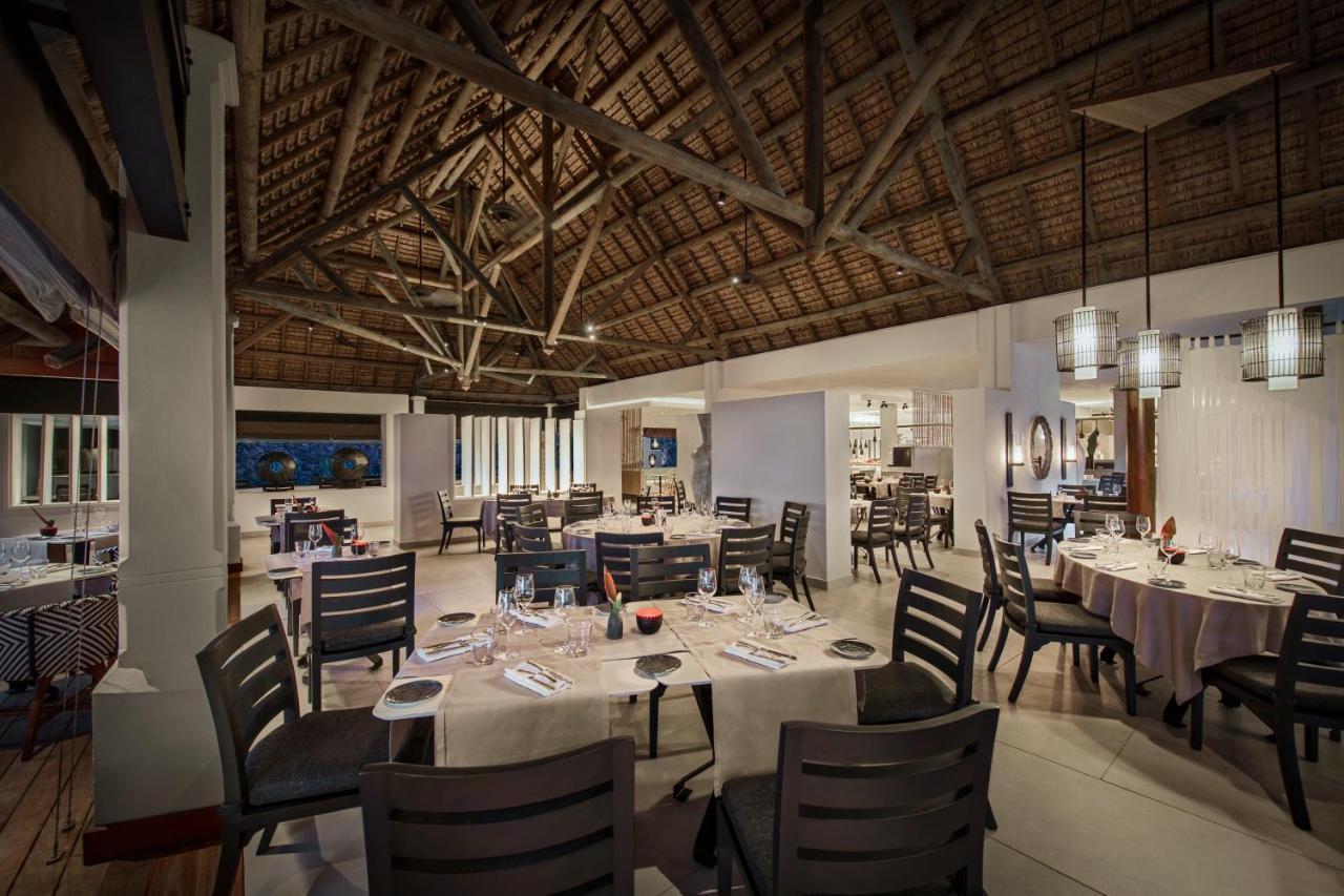 Constance Belle Mare Plage Экстерьер фото The restaurant at the resort