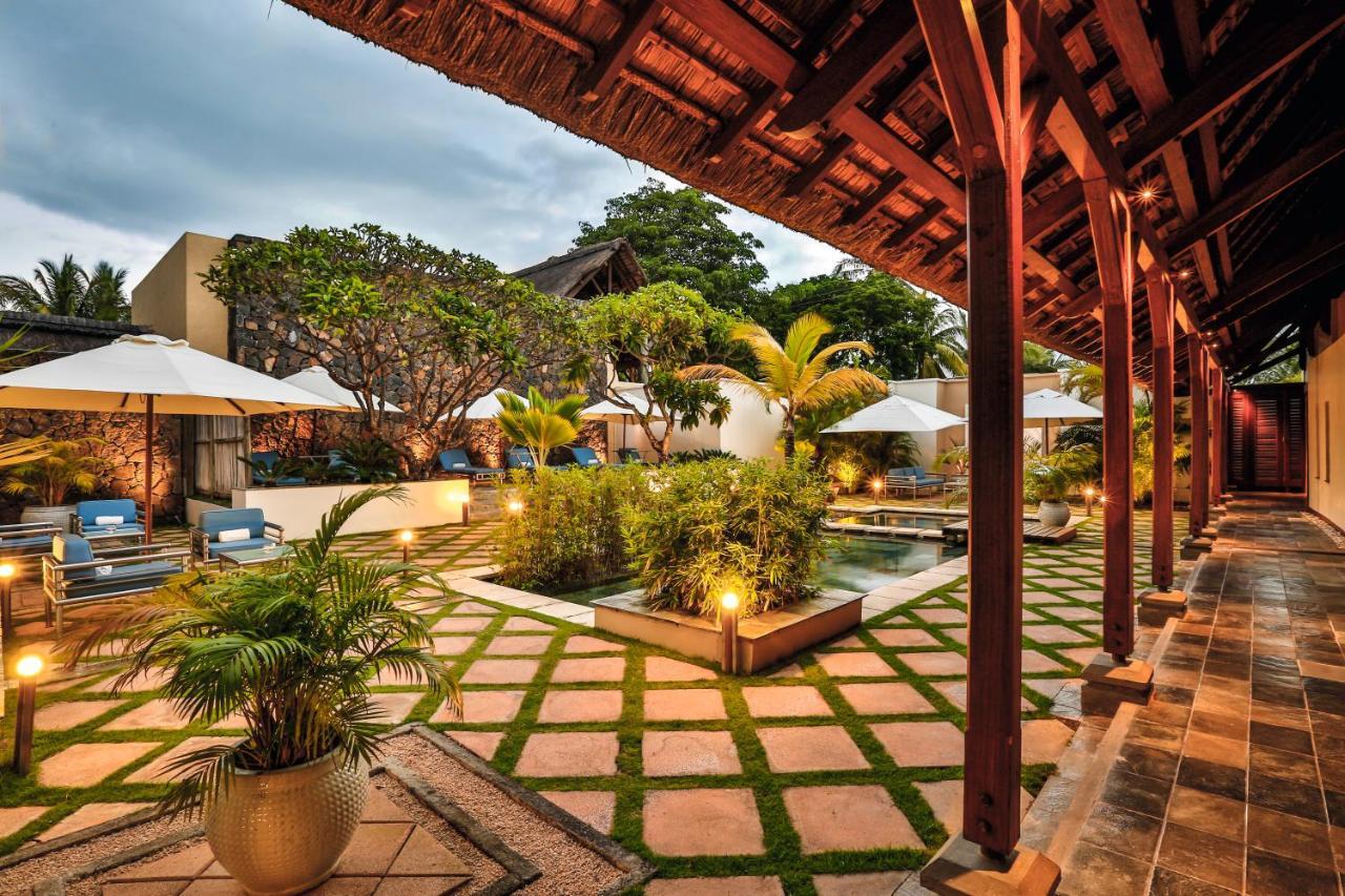 Constance Belle Mare Plage Экстерьер фото The resort's main lobby
