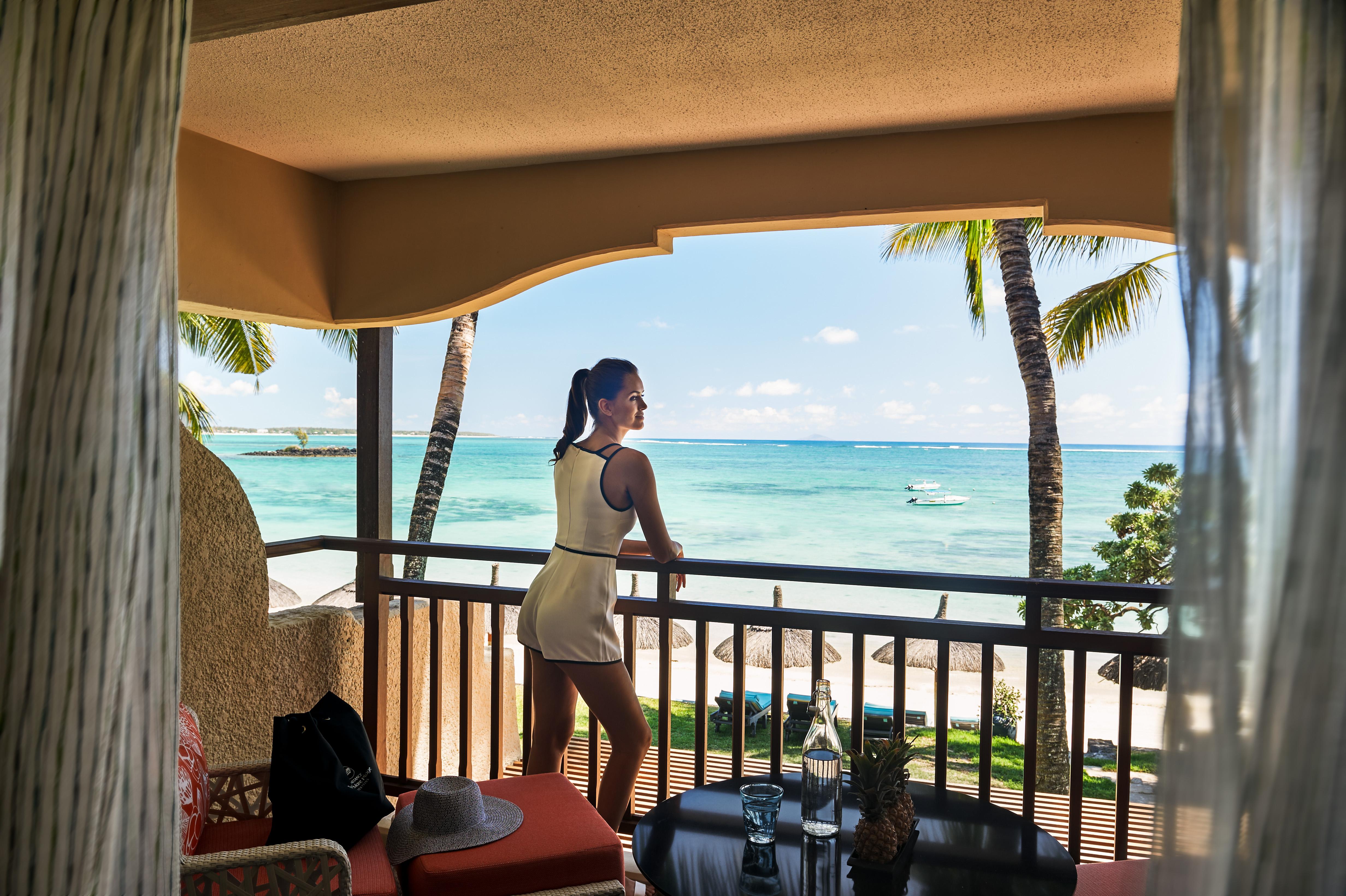 Constance Belle Mare Plage Экстерьер фото A guest at the Hard Rock Hotel