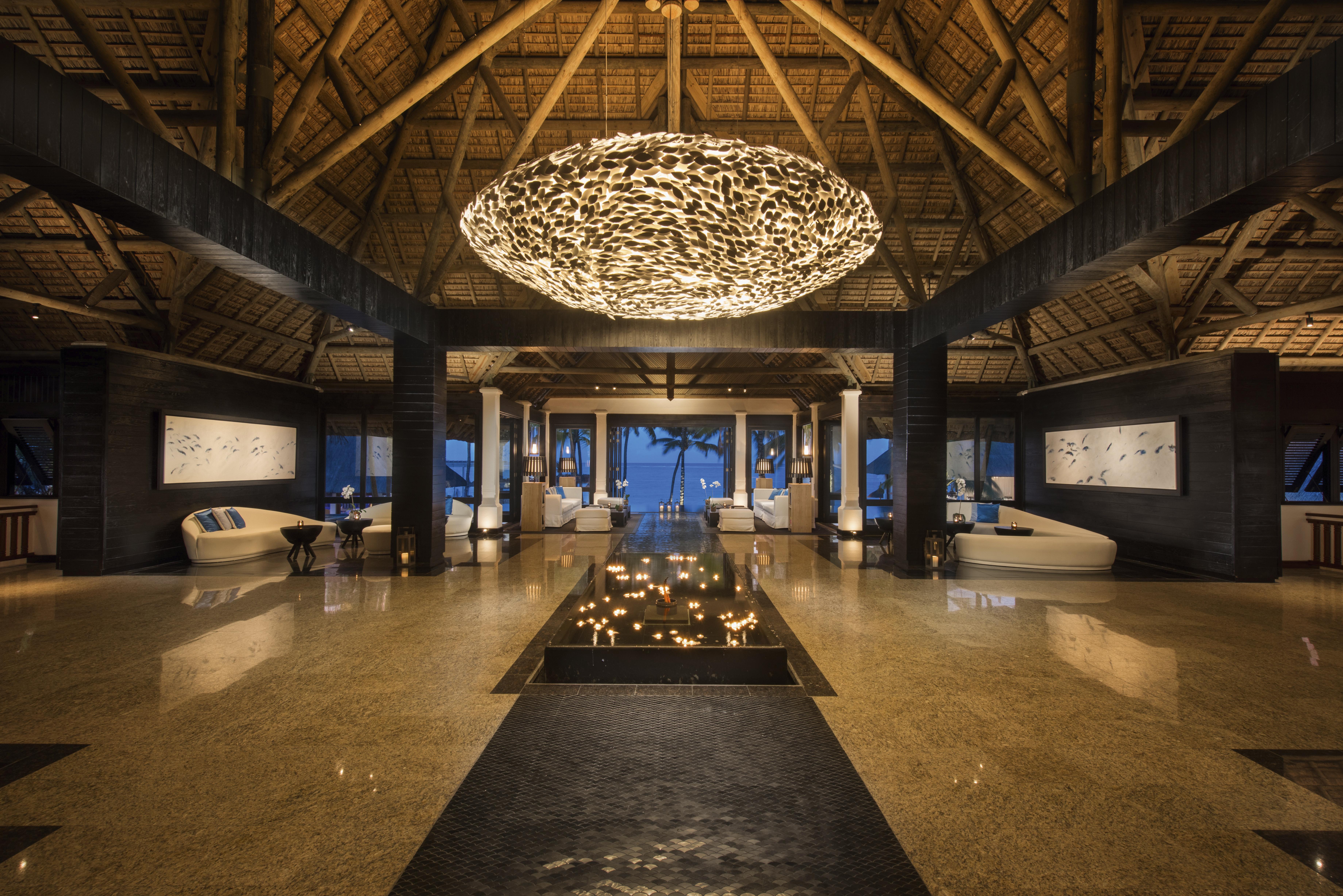 Constance Belle Mare Plage Экстерьер фото The lobby of the resort