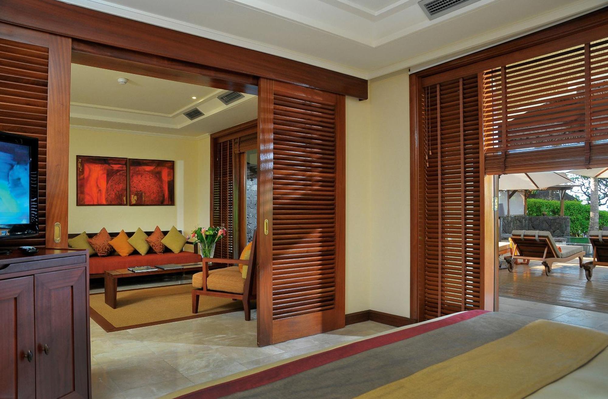 Constance Belle Mare Plage Номер фото Interior of a suite at the Taj Bengal