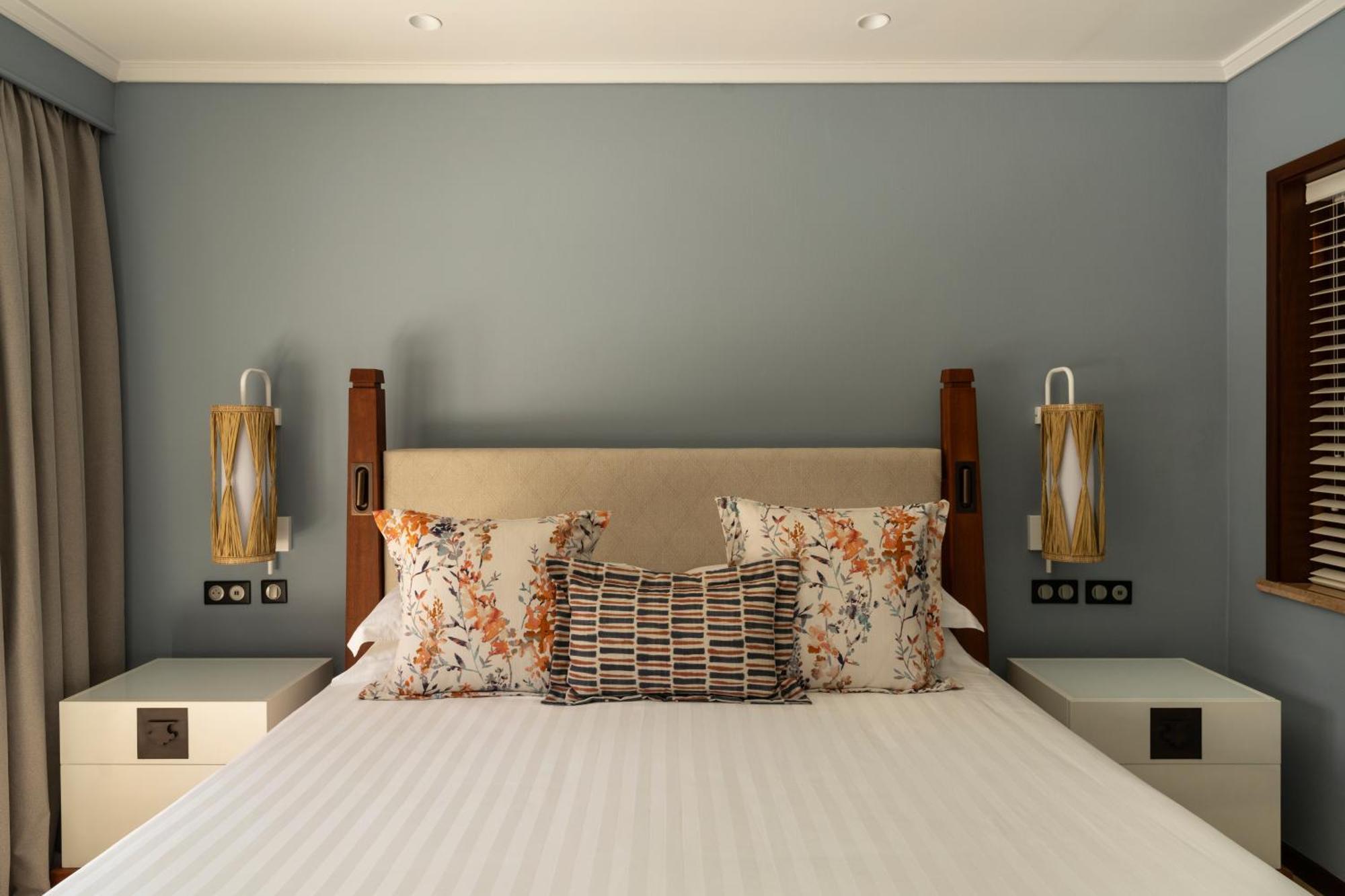 Constance Belle Mare Plage Экстерьер фото A bedroom at the hotel